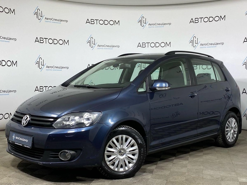 Автомобиль Volkswagen Golf Plus II поколение 1.6 AMT (102 л.с.) Trendline Синий 2013 с пробегом 161 615 км