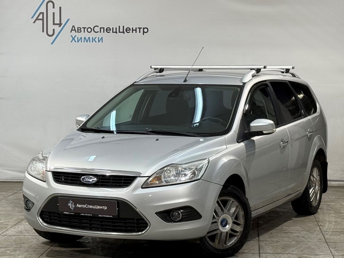 Автомобиль Ford Focus II [рестайлинг] 1.8 MT (125 л.с.) Ghia Серебристый 2008 с пробегом 115 000 км