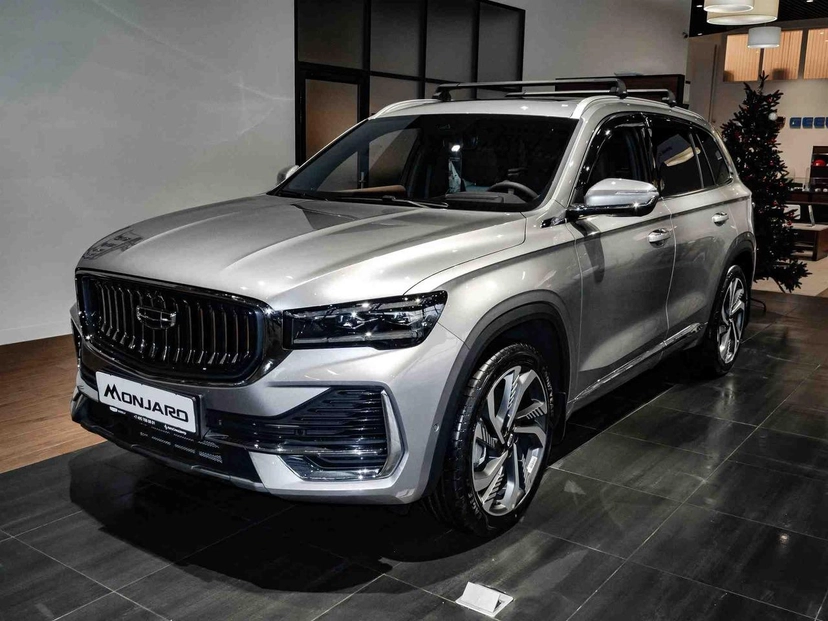 Автомобиль Geely Monjaro I поколение 2.0 AT 4WD (238 л.с.) Exclusive Серый 2025 новый