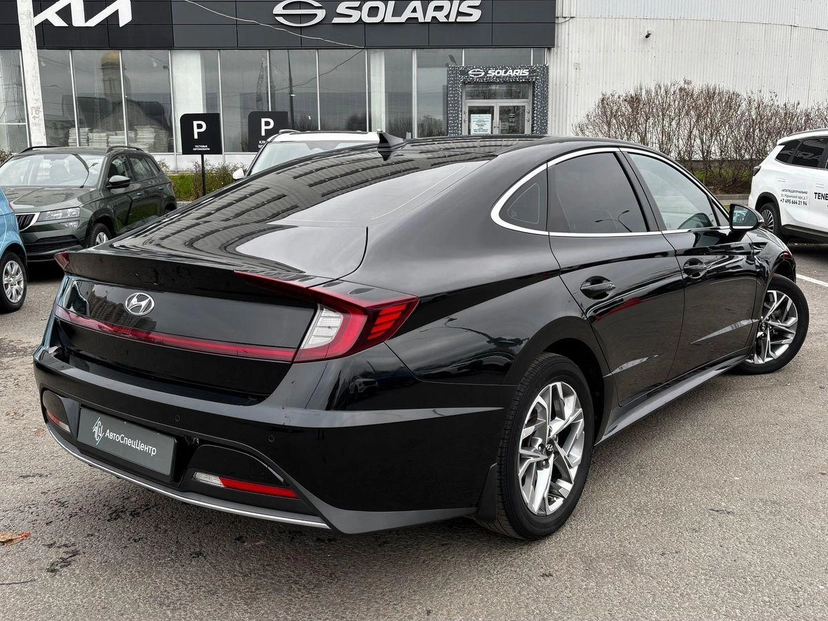 Автомобиль Hyundai Sonata VIII поколение (DN) 2.5 AT (180 л.с.) Business Чёрный 2020 с пробегом 77 403 км
