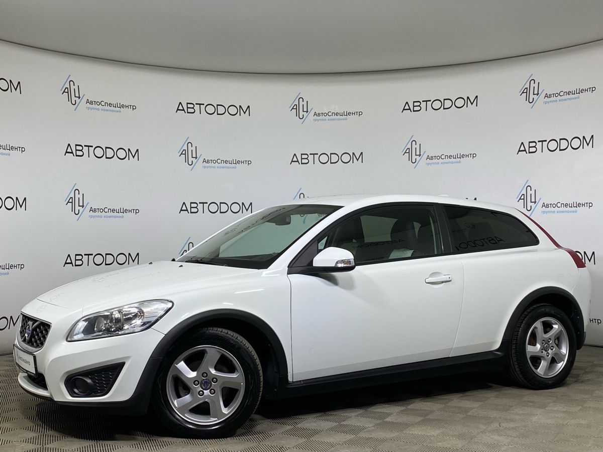 Volvo C30 I поколение 1.6 MT (100 л.с.) OP30 Optima Белый 2010 с пробегом 204 915 км