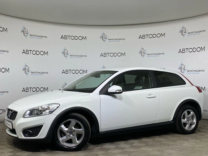 Volvo C30 I поколение 1.6 MT (100 л.с.) OP30 Optima Белый 2010 с пробегом 204 915 км