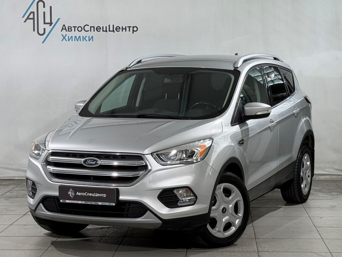 Ford Kuga II [рестайлинг] 2.5 AT (150 л.с.) Titanium (2017) Серебристый 2017 с пробегом 77 000 км