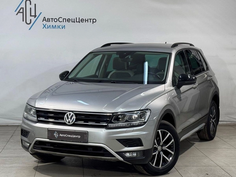 Автомобиль Volkswagen Tiguan II поколение 1.4 AMT 4WD (150 л.с.) Offroad Серебристый 2019 с пробегом 132 000 км